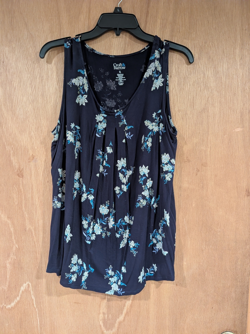 croft & barrow Navy Floral Pleated Tank